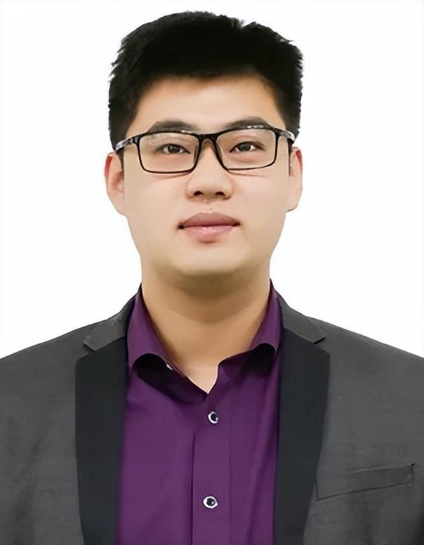 李建東1.jpg 李建東1.jpg